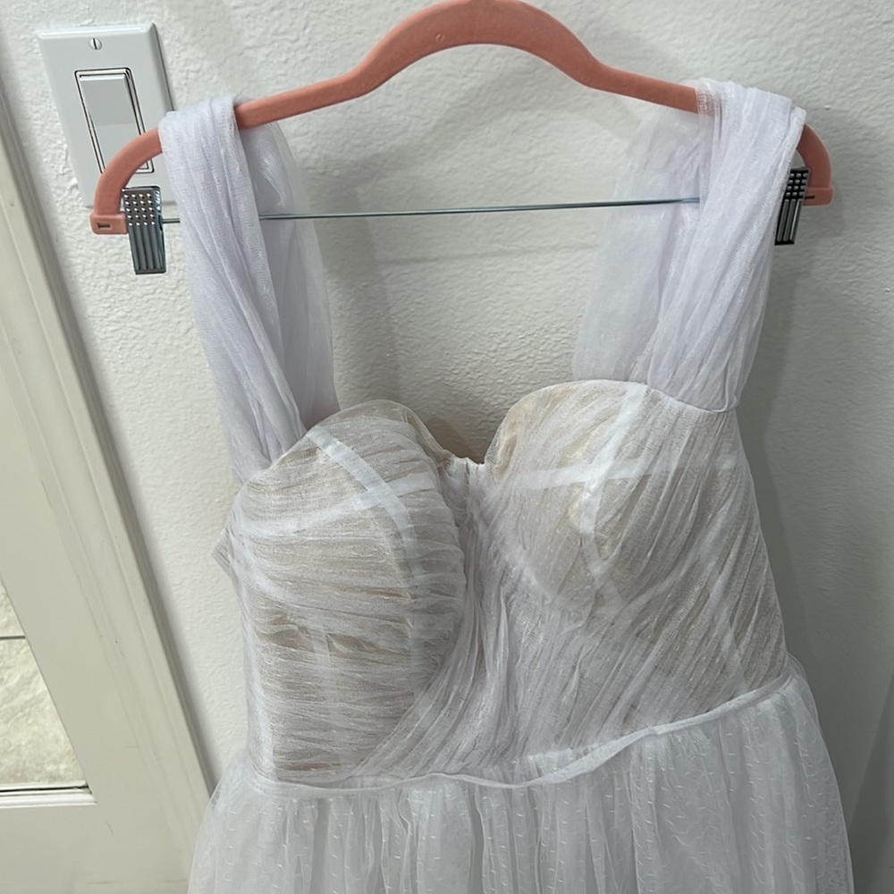 NEW White Sweetheart Lace Up Dress - Picture 12 of 17